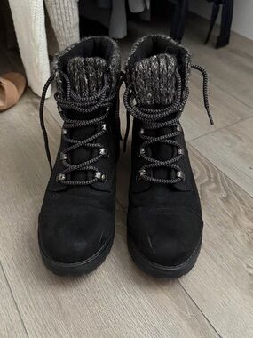 Black Knit-Cuff Lace-Up Women's Boot